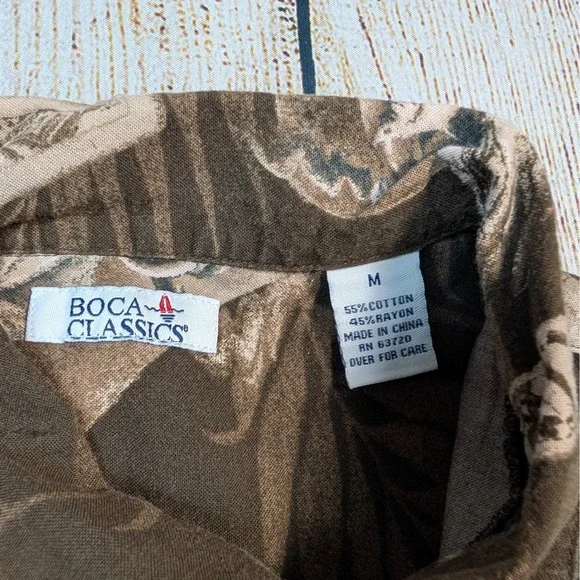 Boca Classics Parrot playing Poker Hawaiian Shirt Short Sleeve Button Up M - Picture 5 of 7